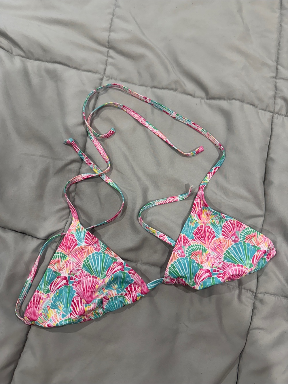 SHEIN multi color shell triangle bikini top